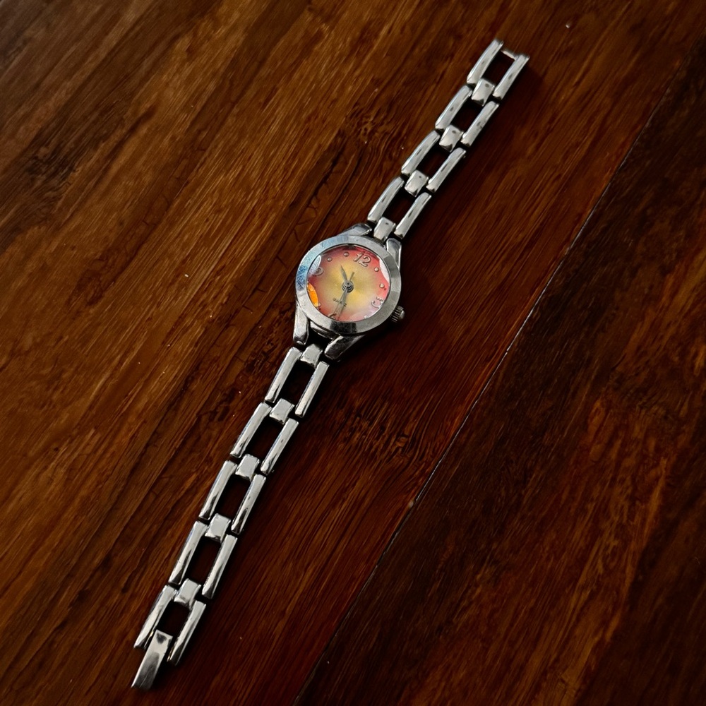 Vintage Y2K Silver Link Bracelet Watch Pink Orange Gradient Sunrise Dial Girls